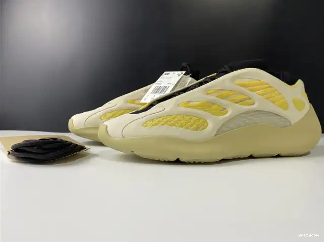 V3 YEEZY ADIDAS SRPHYM